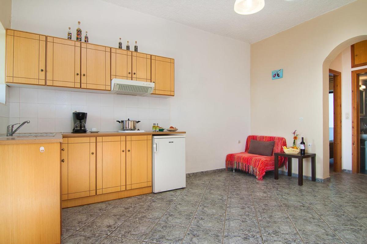 Skinos Apartments Плакиас Стая снимка